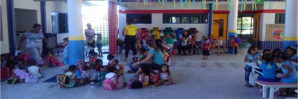 Atividades Artísticas na Escola Municipal de Educação Infantil Amélia Duarte - Juazeiro-BA - 27.05.2014